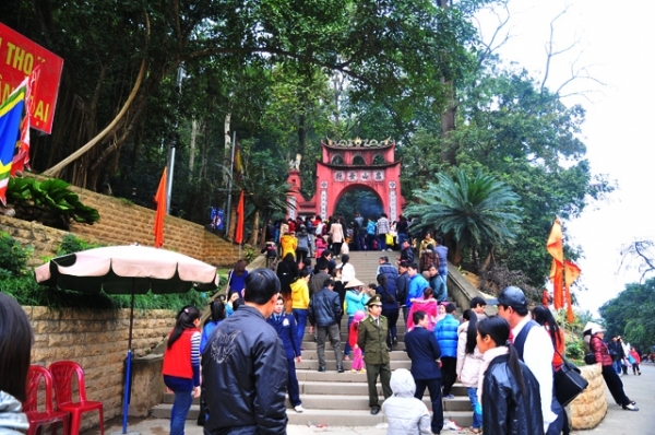 thong-tin-gioi-thieu-den-hung-phu-tho (3)