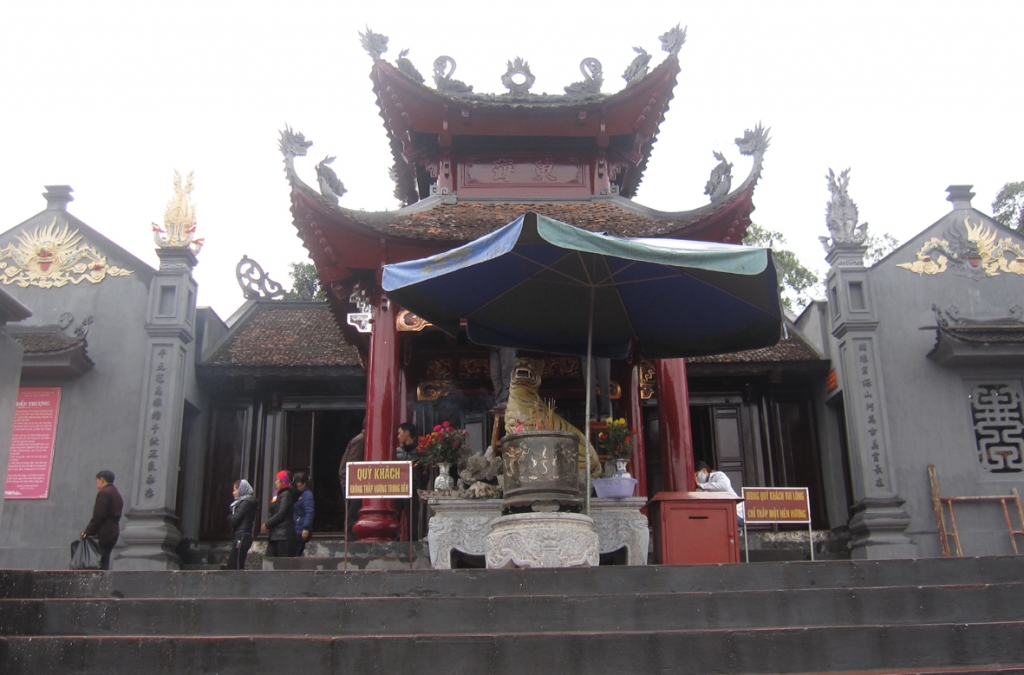 tim-hieu-thong-tin-kinh-nghiem-di-den-cua-ong (1)